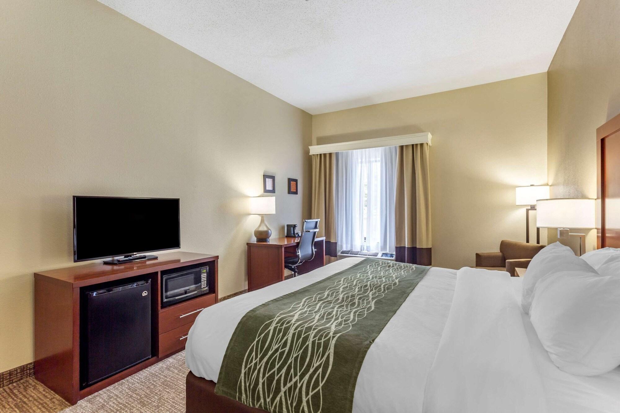 Comfort Inn & Suites Cave City Exterior photo