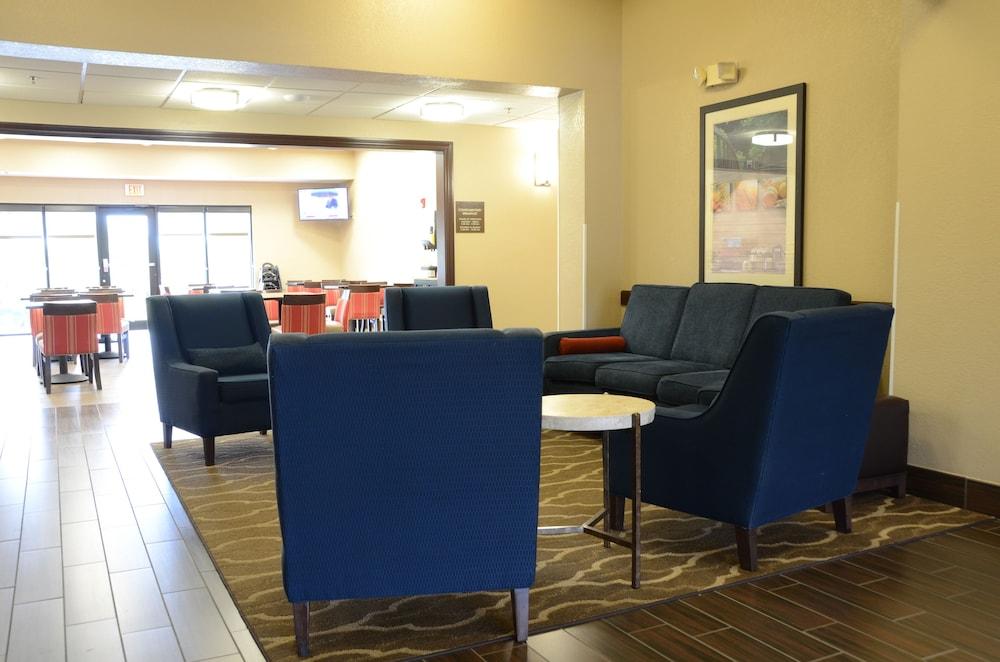 Comfort Inn & Suites Cave City Exterior photo