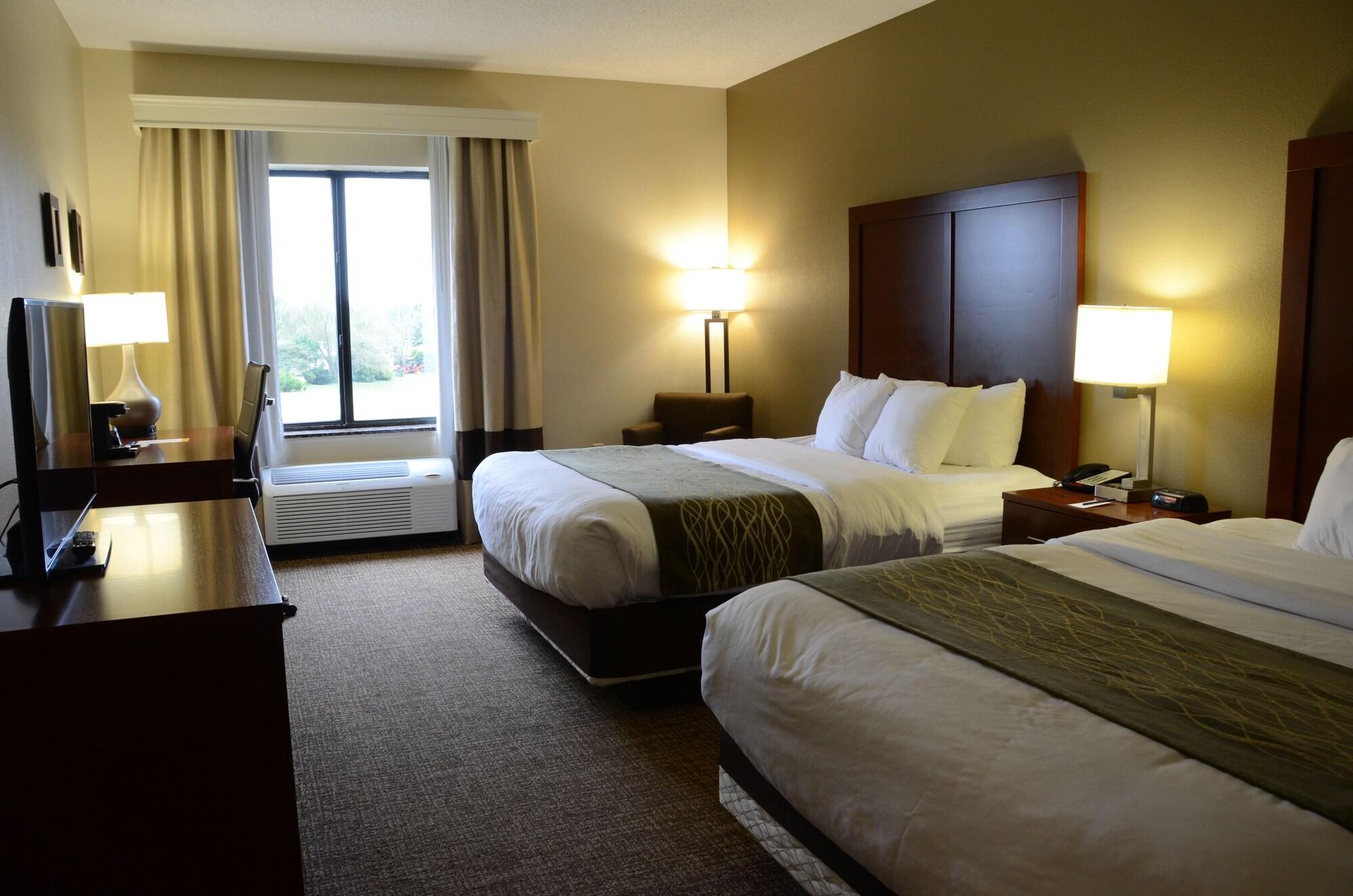 Comfort Inn & Suites Cave City Exterior photo