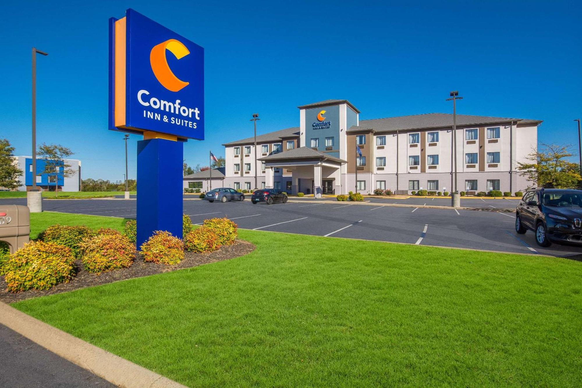 Comfort Inn & Suites Cave City Exterior photo