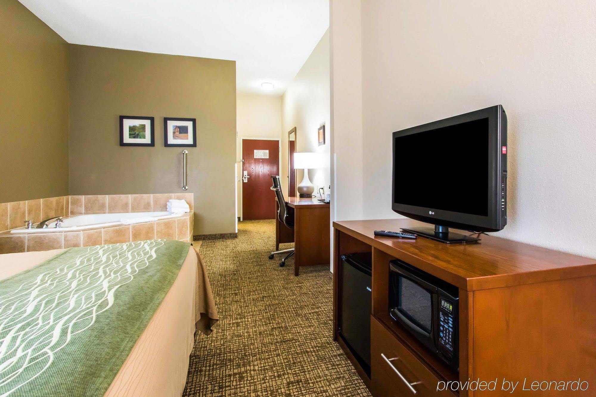 Comfort Inn & Suites Cave City Exterior photo